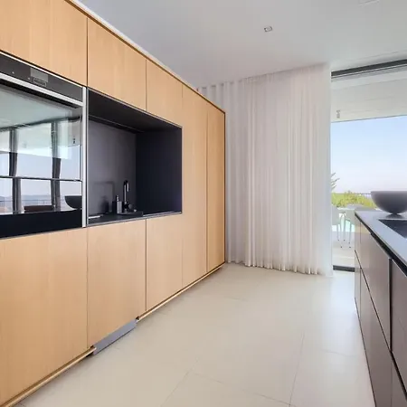 Fantastic By Carl And Mony Desinged Villa *