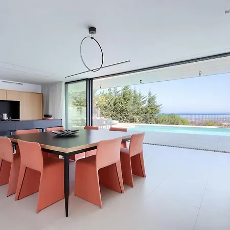 Fantastic By Carl And Mony Desinged Villa *